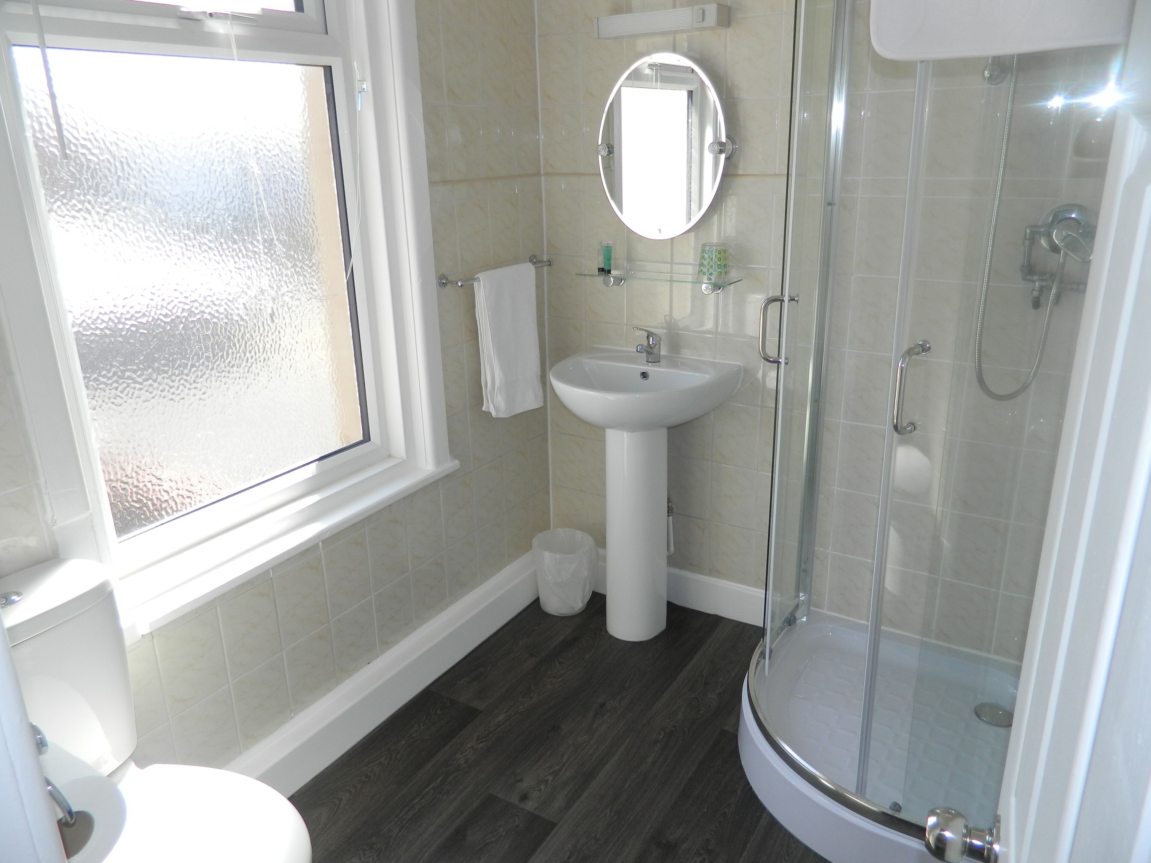 family room, sea view | 1 bedroom, iron/ironing board, free wifi, bed sheets