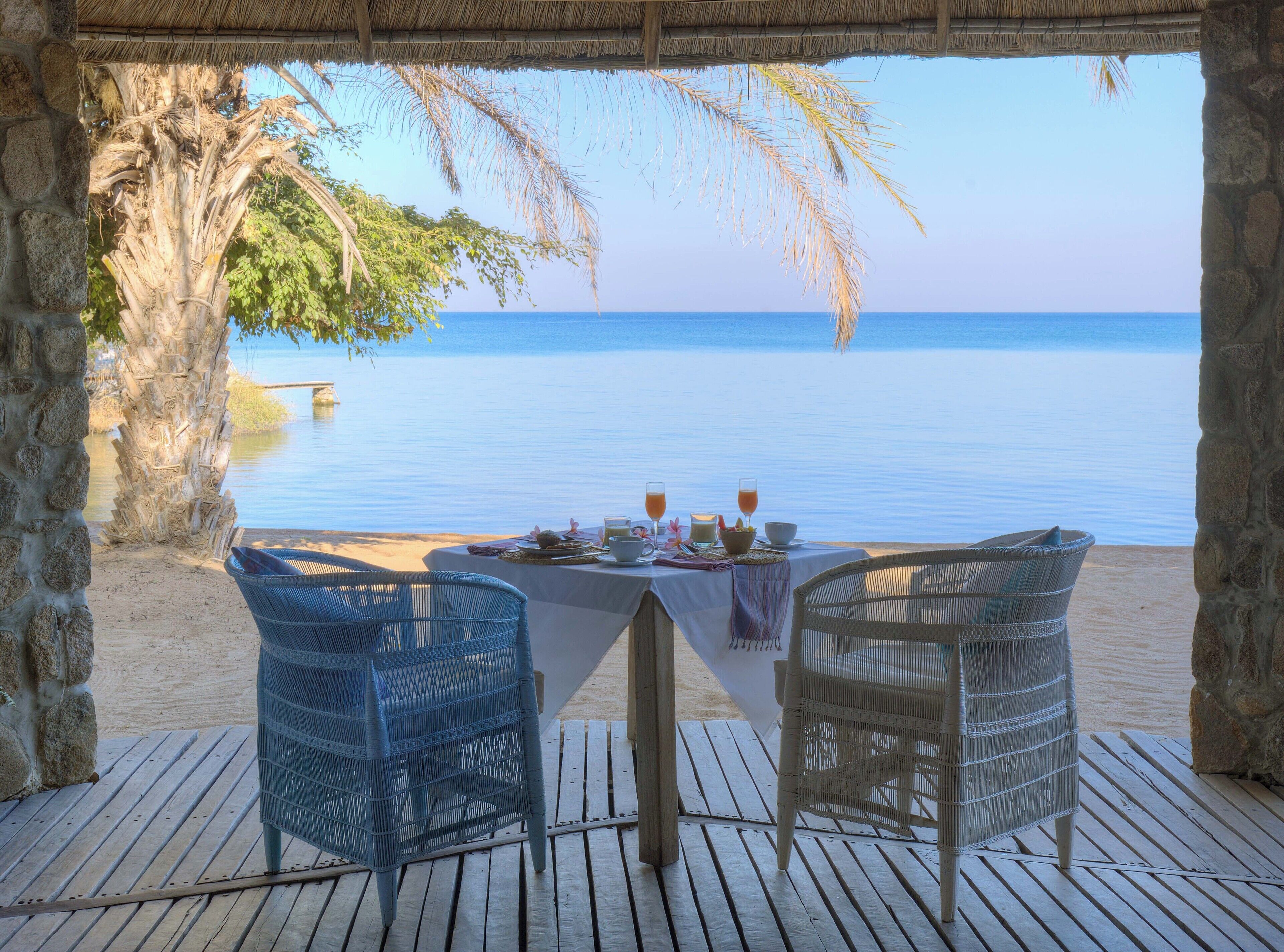 Breakfast, lunch, dinner served; international cuisine, beach views 
