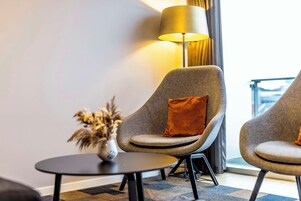 Caja de seguridad en la habitación y cortinas blackout 