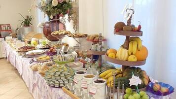 Tägliches inbegriffenes Frühstücksbuffet
