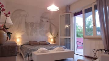 Standard Double Room | Minibar, in-room safe, individually decorated, individually furnished