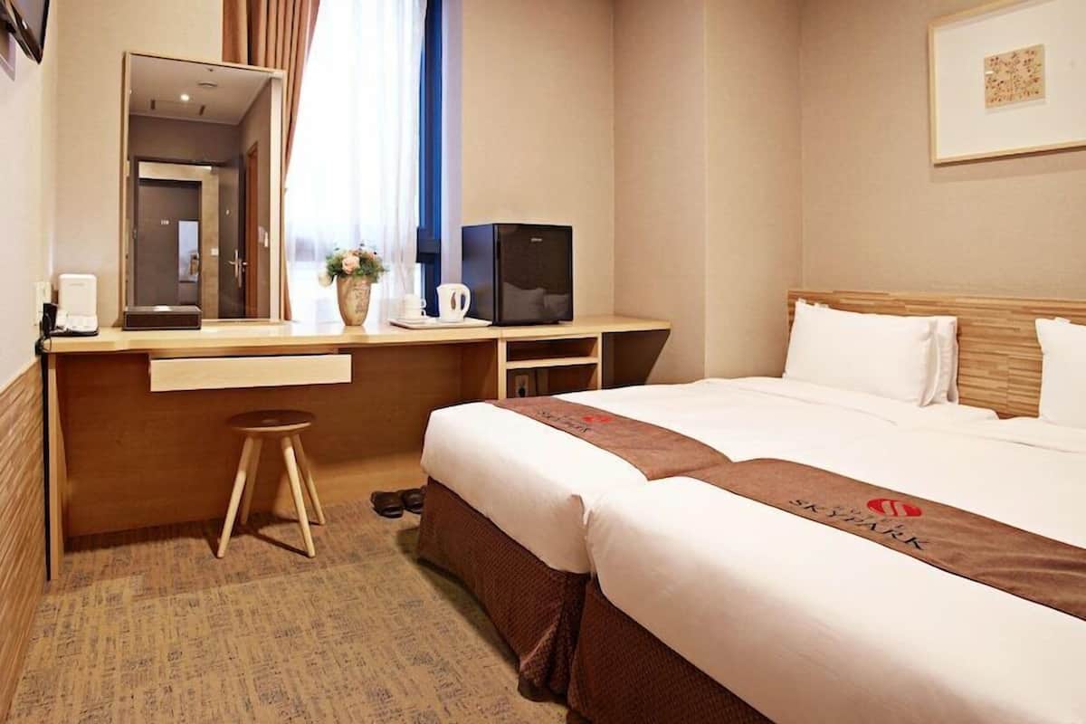In-room safe, desk, soundproofing, iron/ironing board
