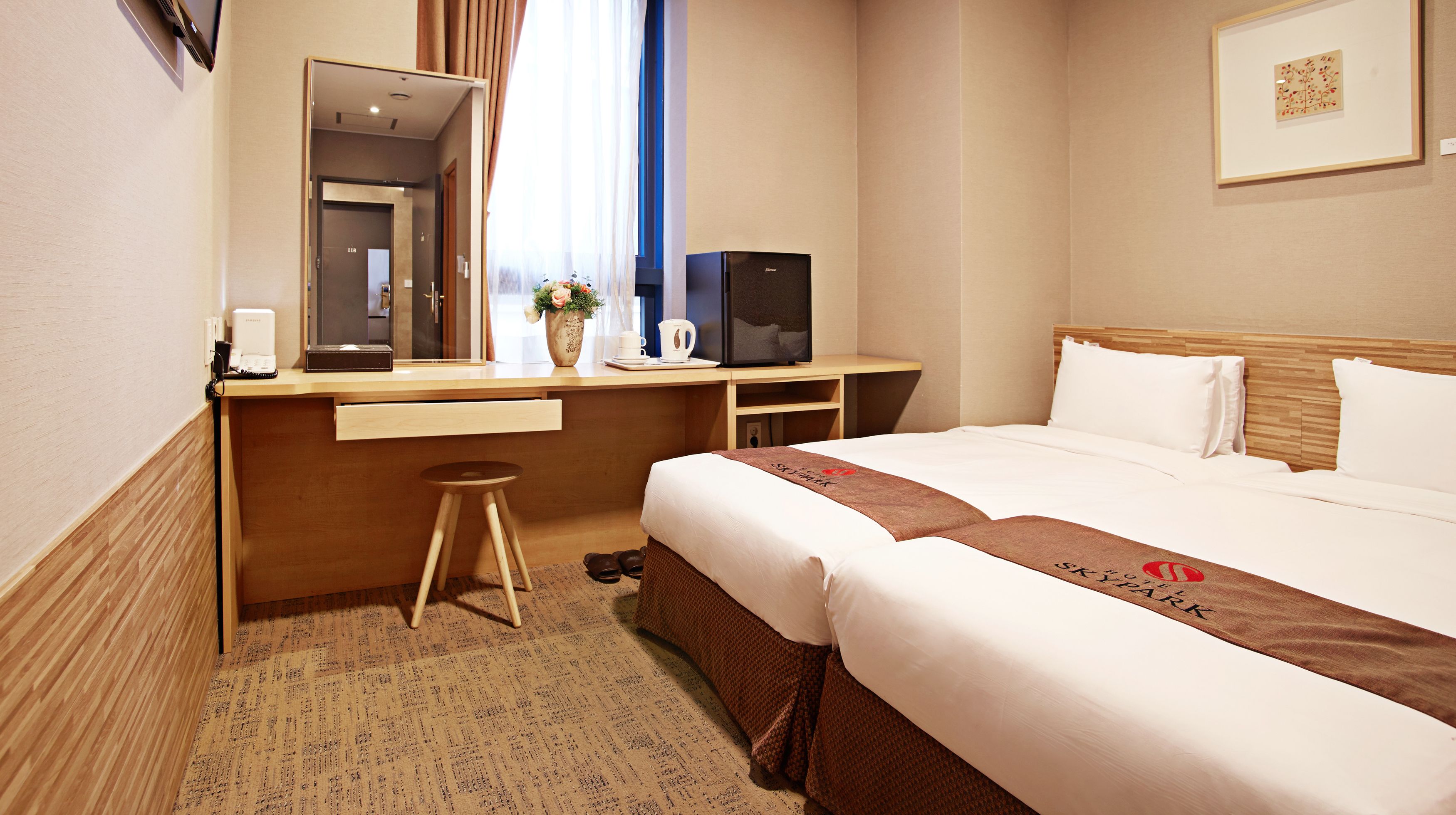 standard twin room (night tour pkg: boarding deadline 3pm) | 1 bedroom, in-room safe, desk, soundproofing