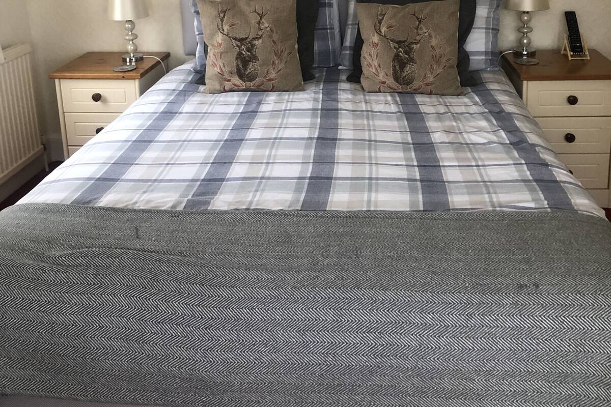 In-room safe, iron/ironing board, free WiFi, bed sheets