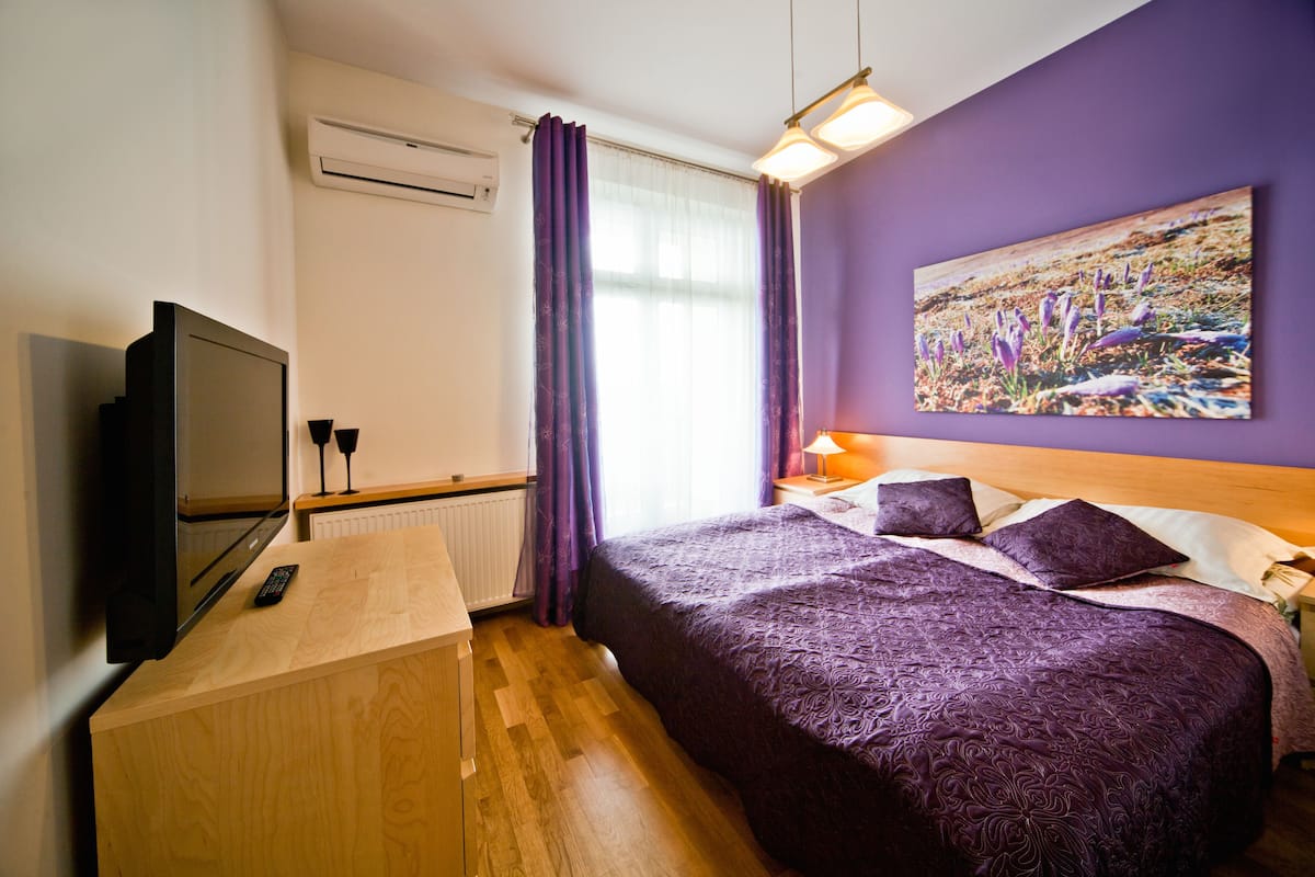 Căn hộ Deluxe | Bộ đồ giường kháng dị ứng, két bảo mật tại phòng, trang trí khác biệt