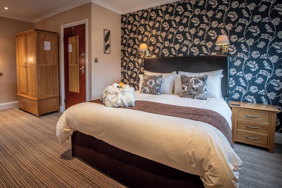 特級雙人房 (Room 8) | 熨斗/熨衫板、免費 Wi-Fi