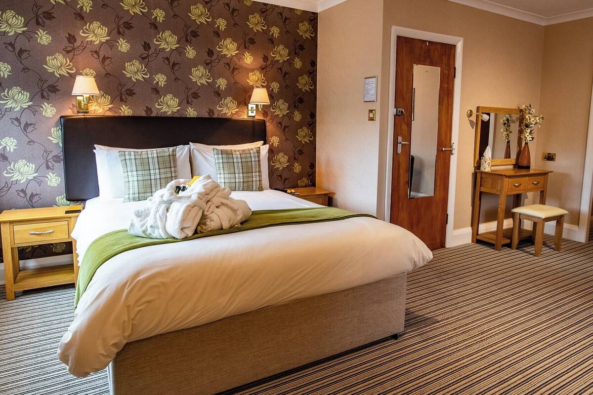 尊貴雙人房 (Room 9) | 熨斗/熨衫板、免費 Wi-Fi