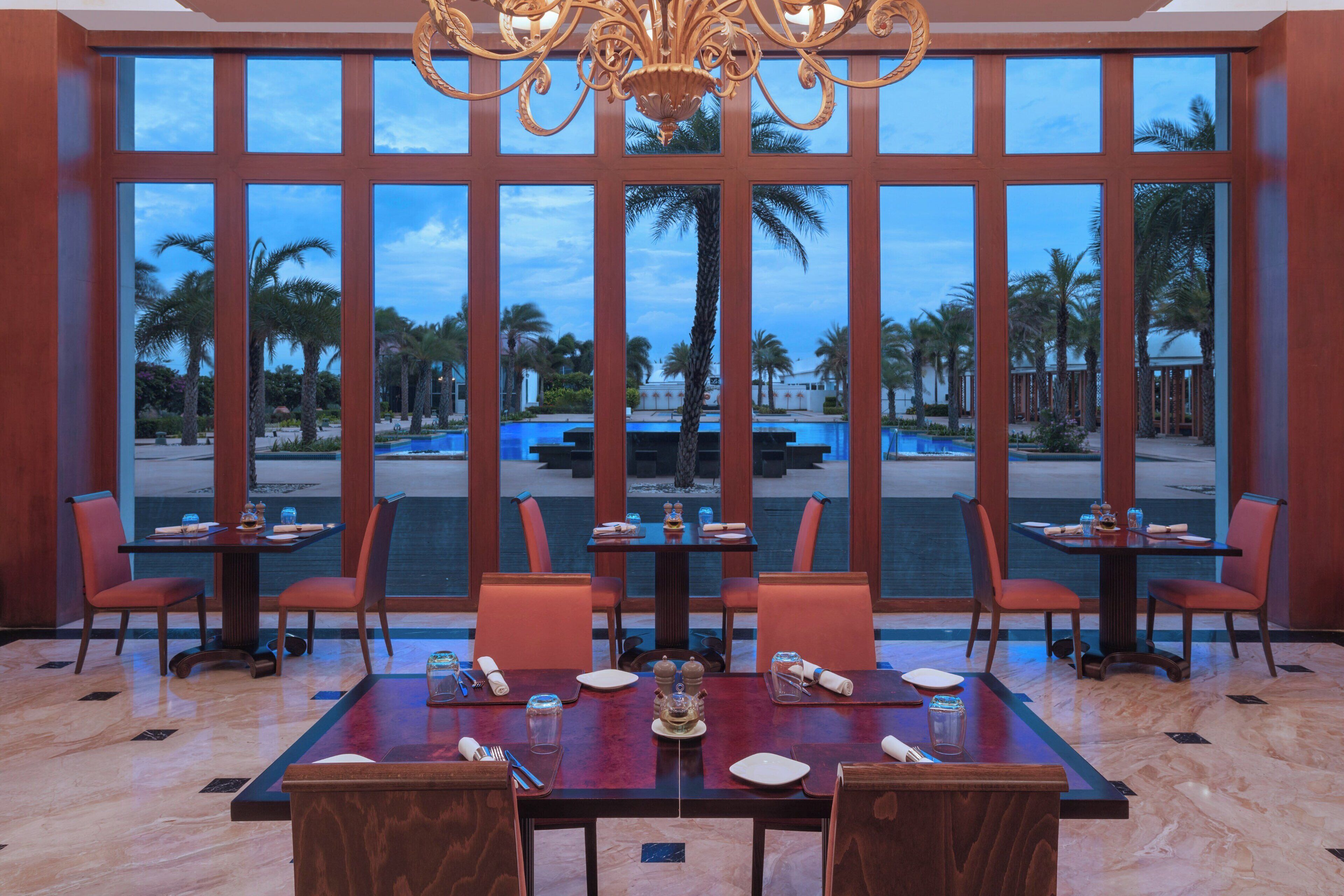 4 restaurants, breakfast, lunch, dinner served; asian cuisine