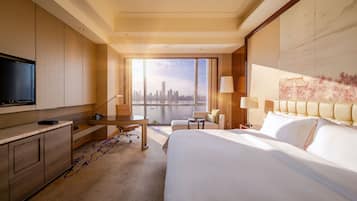 Premium bedding, in-room safe, individually decorated, desk