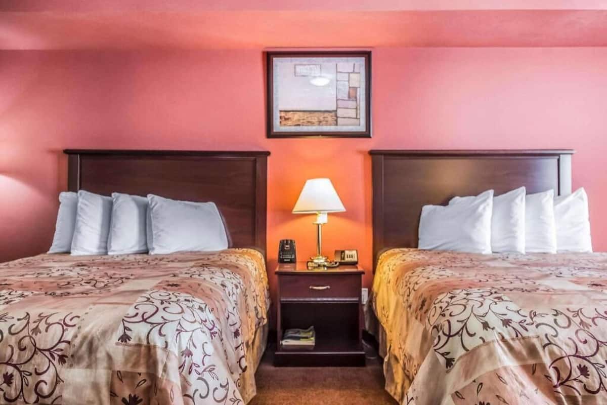 Egyptian cotton sheets, pillowtop beds, desk, soundproofing