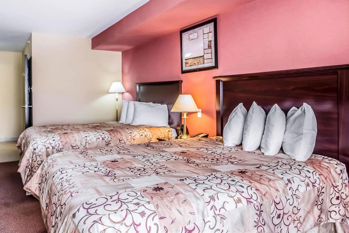 Egyptian cotton sheets, pillowtop beds, desk, soundproofing