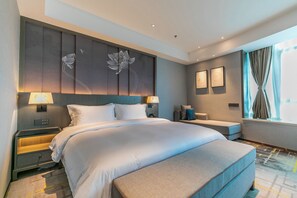 ダブルルーム | 羽毛の掛け布団、ミニバー、セーフティボックス (室内)、デスク