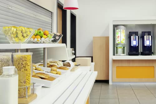 Tägliches Frühstücksbuffet gegen Gebühr