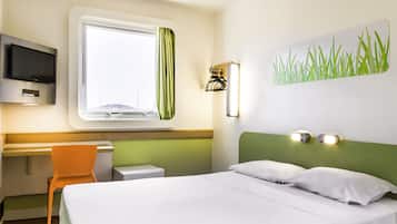 Standard Double Room, 1 Double Bed | Desk, iron/ironing board, free WiFi, bed sheets