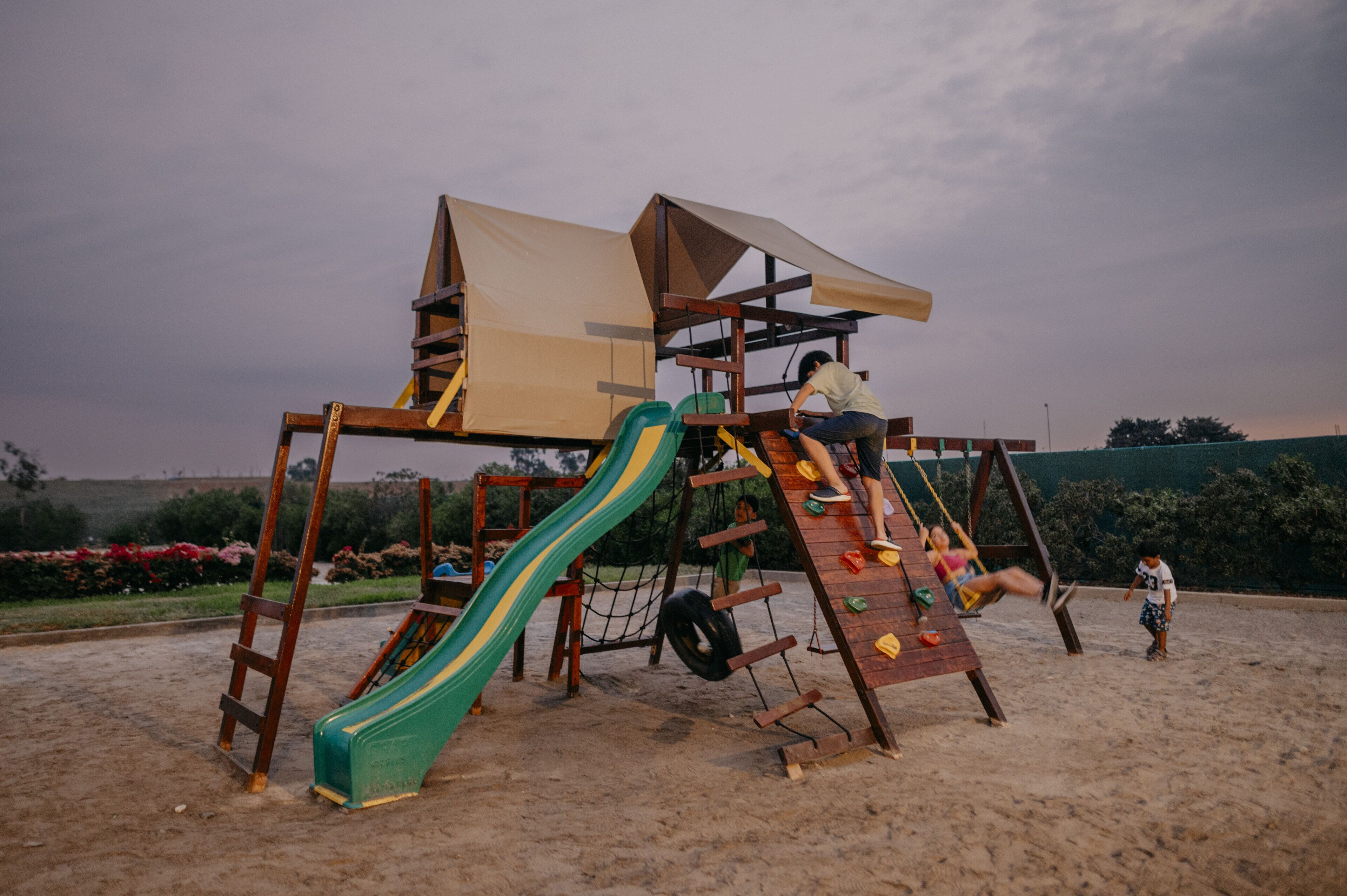 children’s play area – outdoor