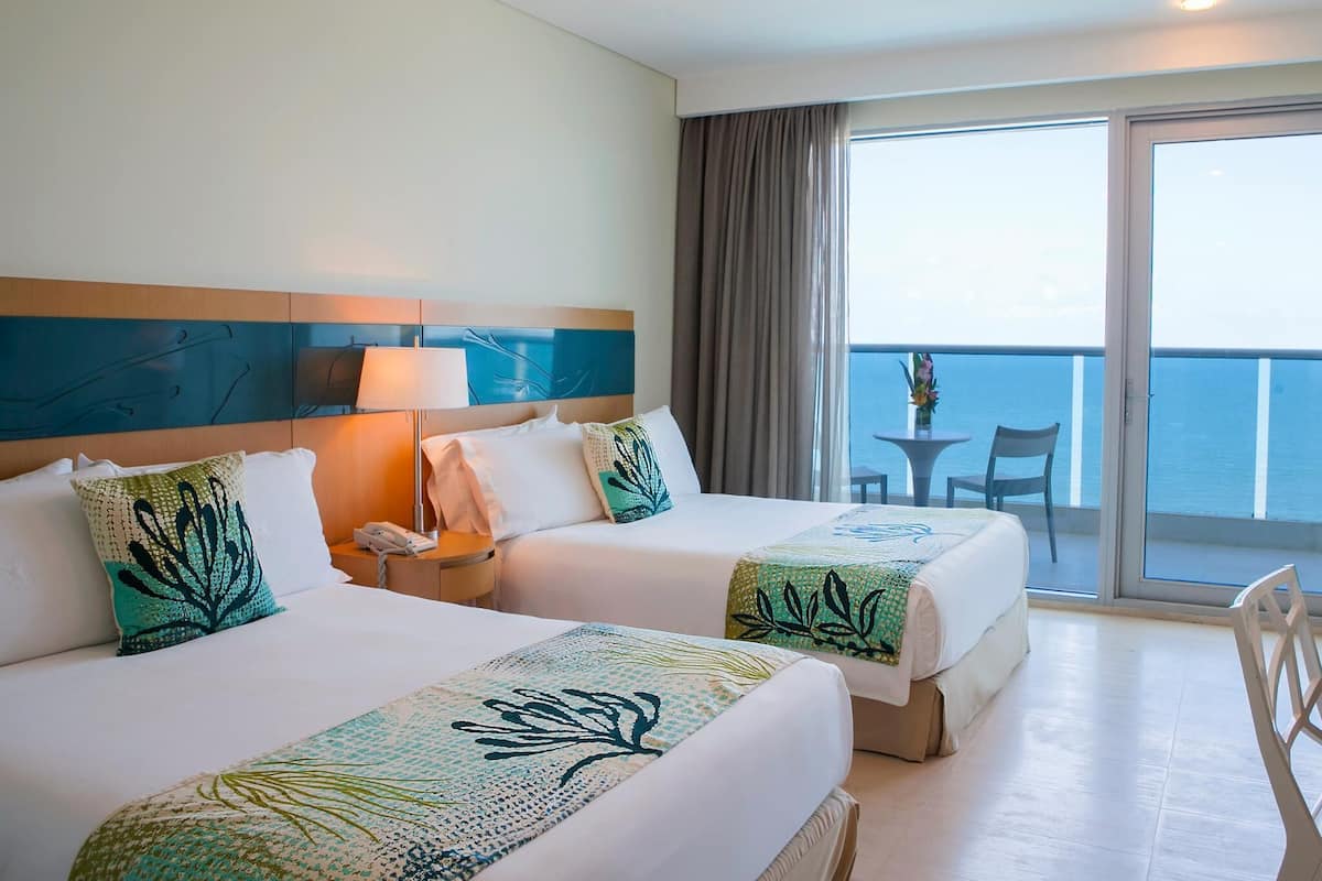 1 bedroom, premium bedding, minibar, in-room safe