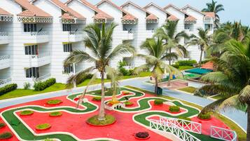 Mini-golf