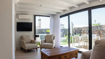 Cottage, 2 Bedrooms | Living area | 43-inch flat-screen TV with cable channels, TV