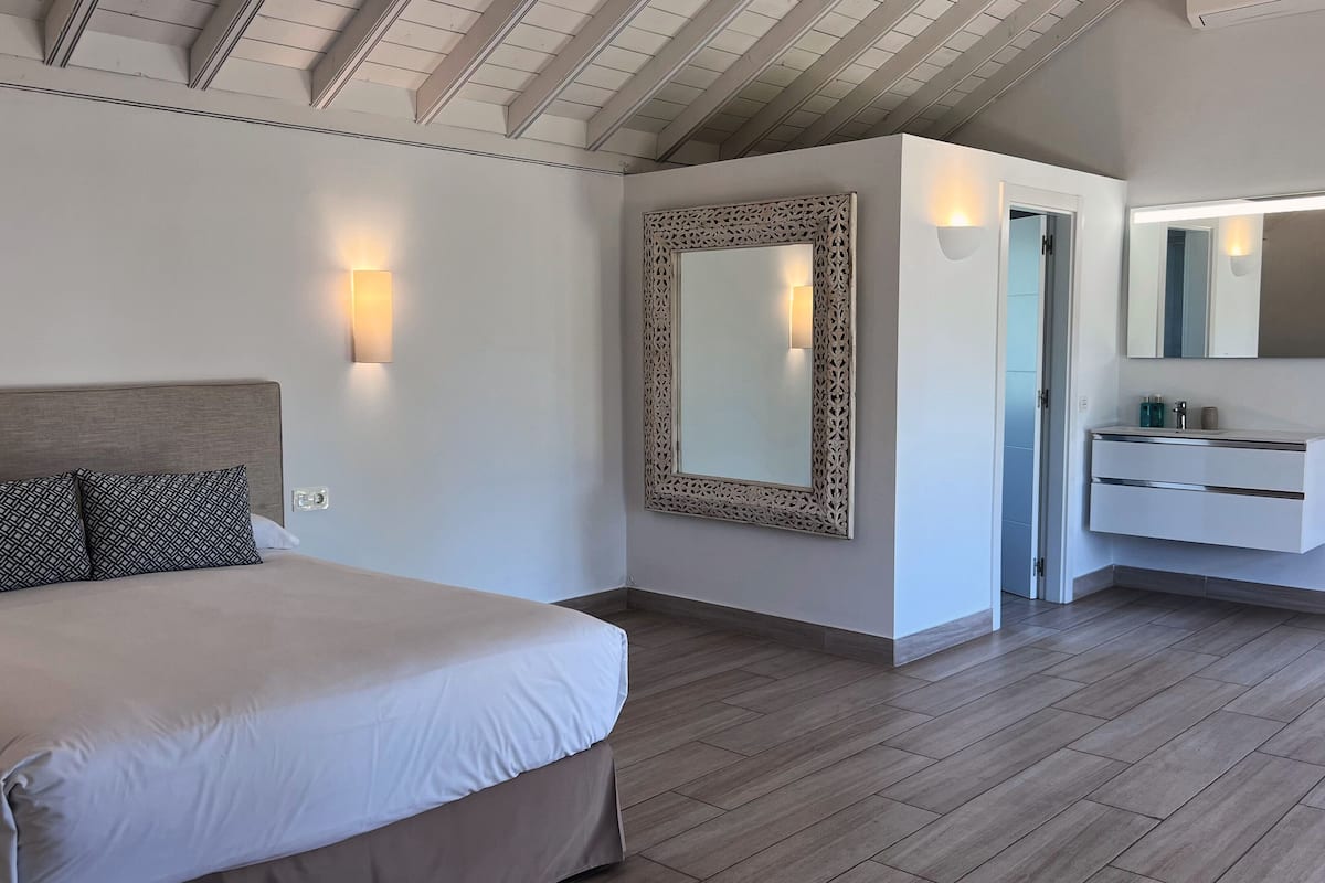 Cottage, 3 Bedrooms | 2 bedrooms, Egyptian cotton sheets, premium bedding, down comforters