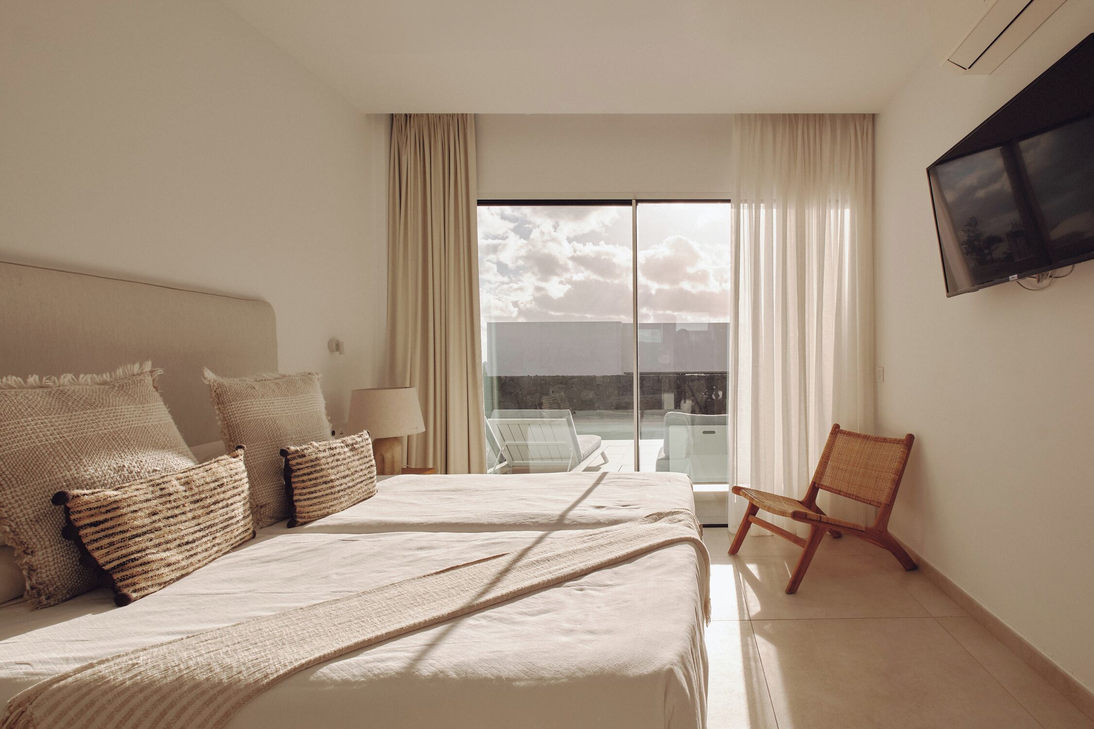 Villa Element | Egyptian cotton sheets, premium bedding, down comforters