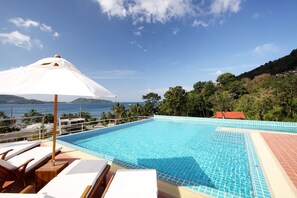 Sun deck - The Baycliff Residence (Patong)