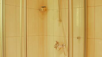 Standard Room | Bathroom shower