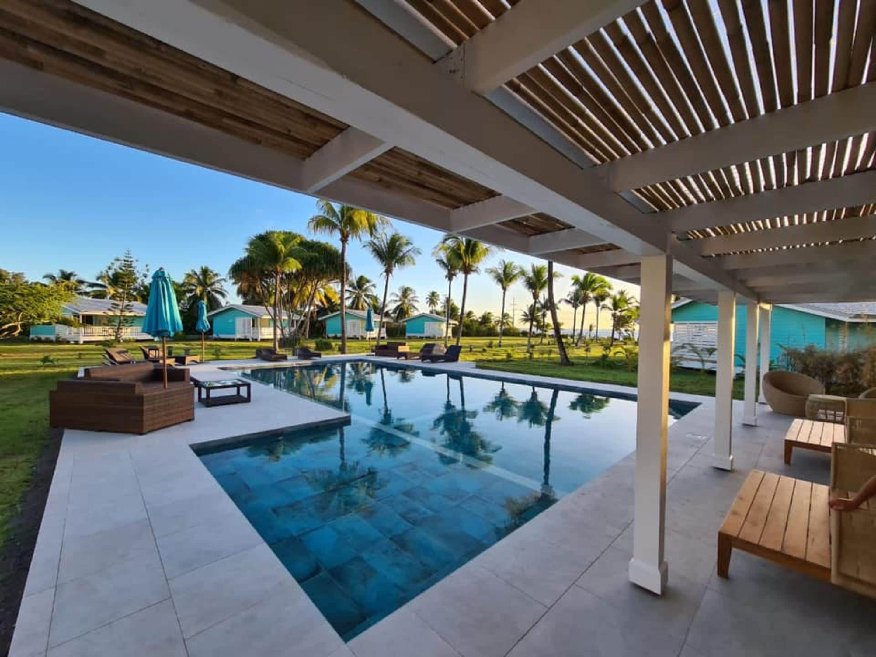 Outdoor pool, pool loungers