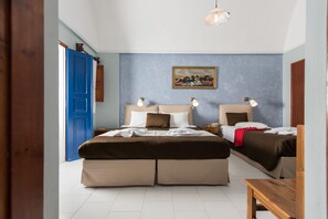 In-room safe, desk, soundproofing, iron/ironing board - Anezina Villas (Santorini)