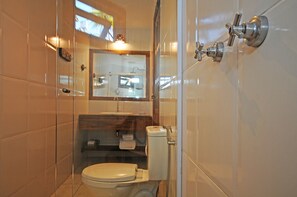 Deluxe-Zimmer | Badezimmer