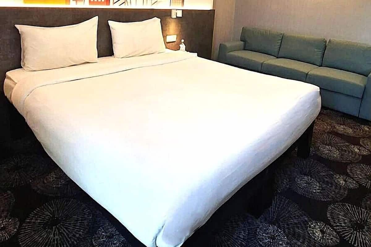 Superior kamer, 1 tweepersoonsbed met slaapbank | Luxe beddengoed, bedden met traagschuimmatrassen, een minibar