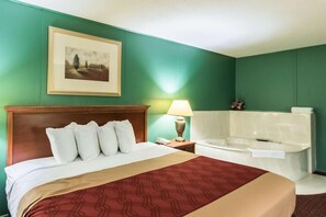 Skrivebord, wi-fi (inkludert) og vekkerklokke