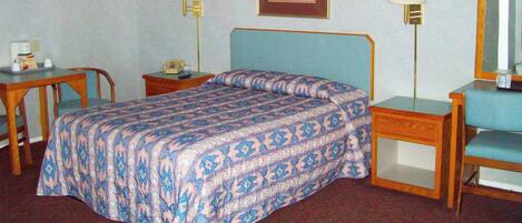 Room, 1 Queen Bed, Non Smoking, Kitchenette