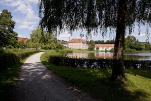 Lake - Golfhotel Schloss Reichmannsdorf (Schluesselfeld)