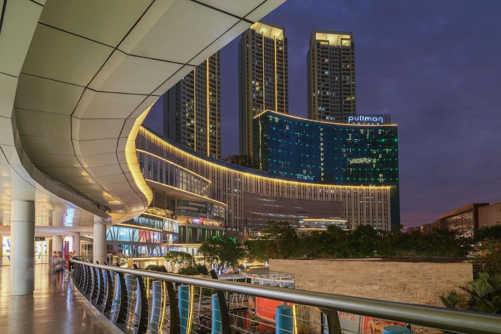 Pullman Jakarta Central Park