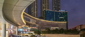 Pullman Jakarta Central Park