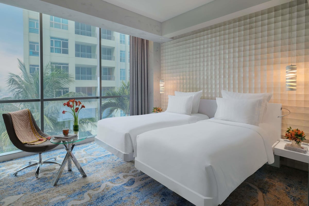 Chambre Deluxe, 2 lits jumeaux | Minibar contenant certains articles gratuits
