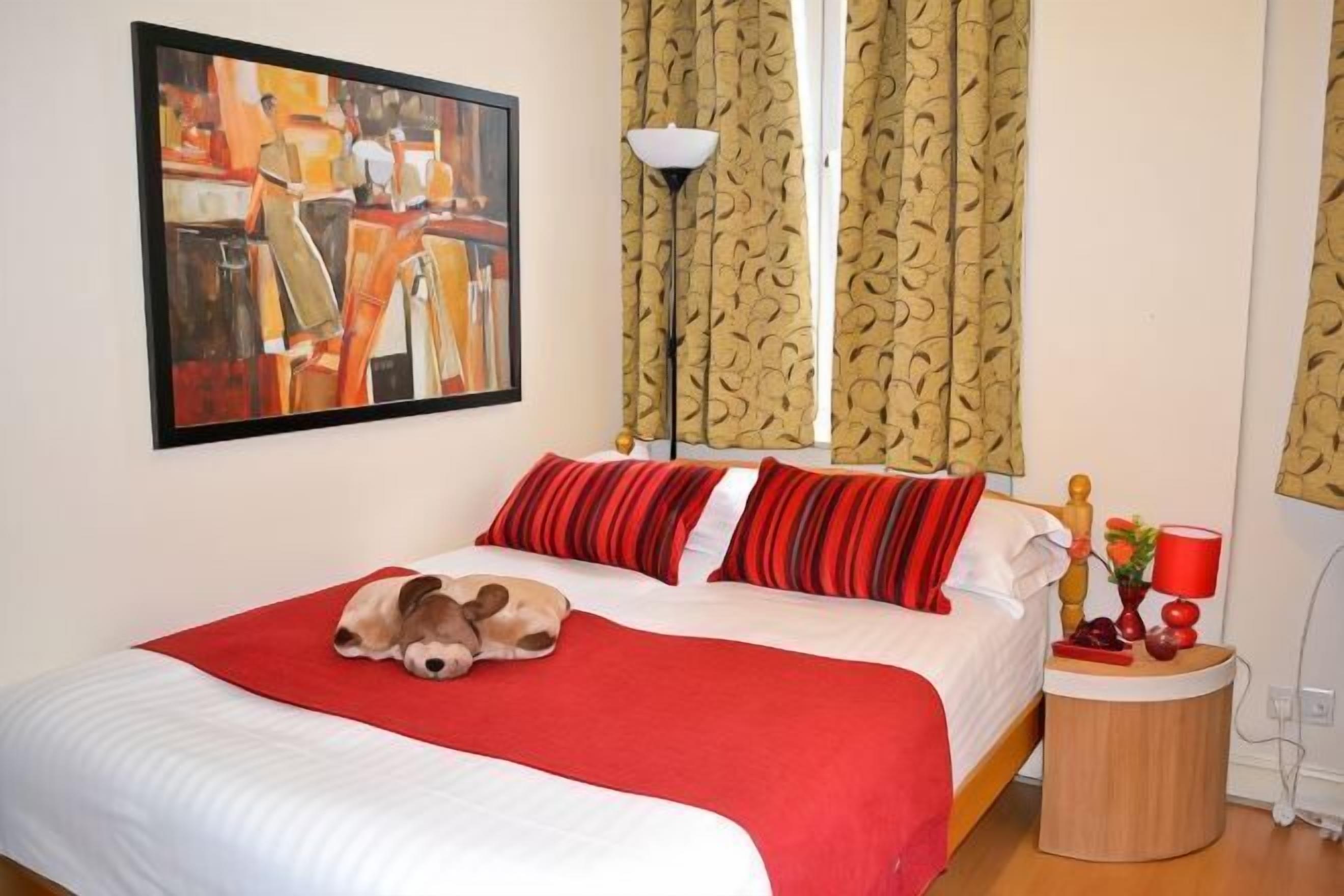 加厚床垫、客房内保险箱、熨斗/熨衣板、免费 WiFi