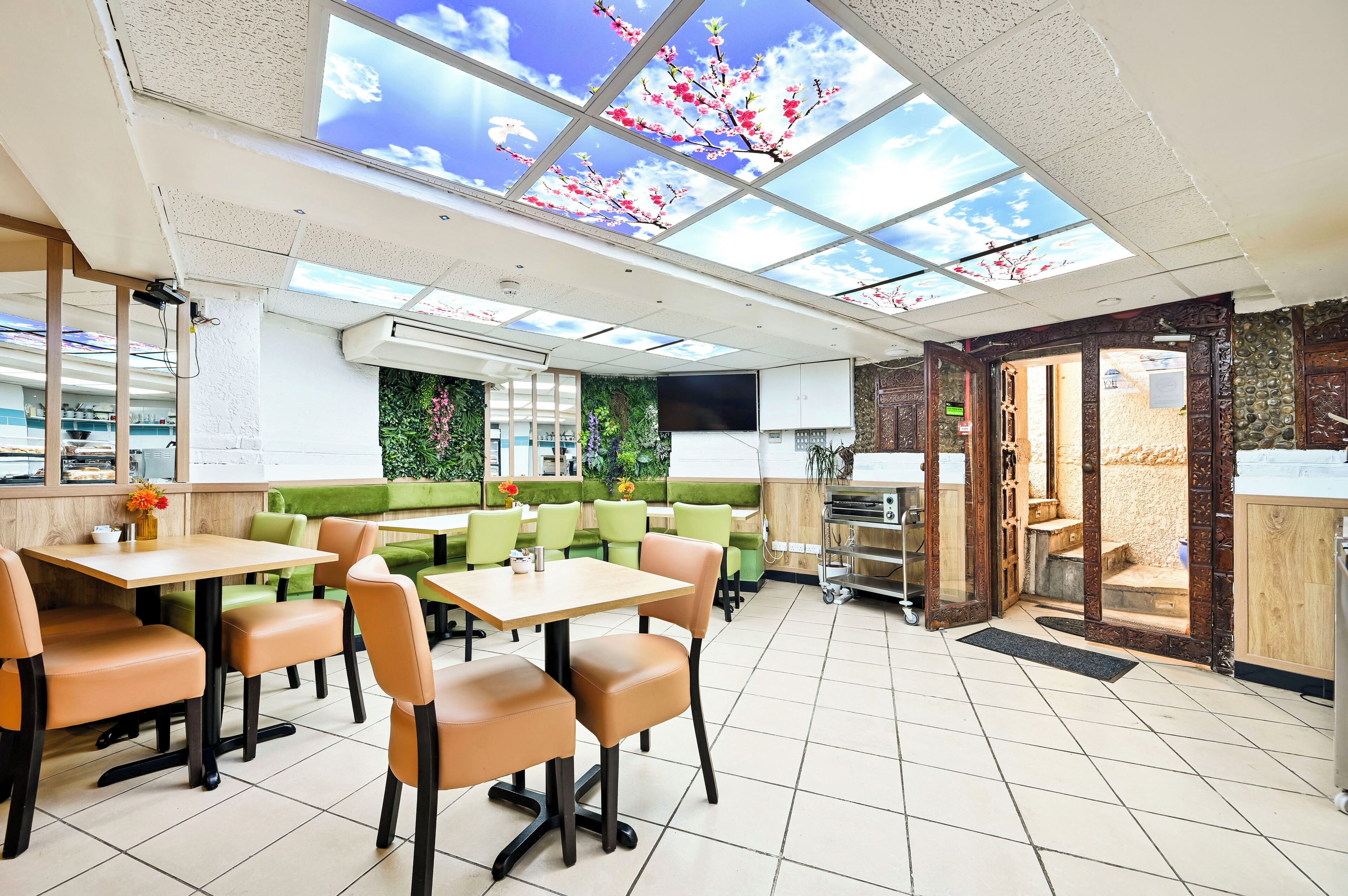 Photo - City London Hotel
