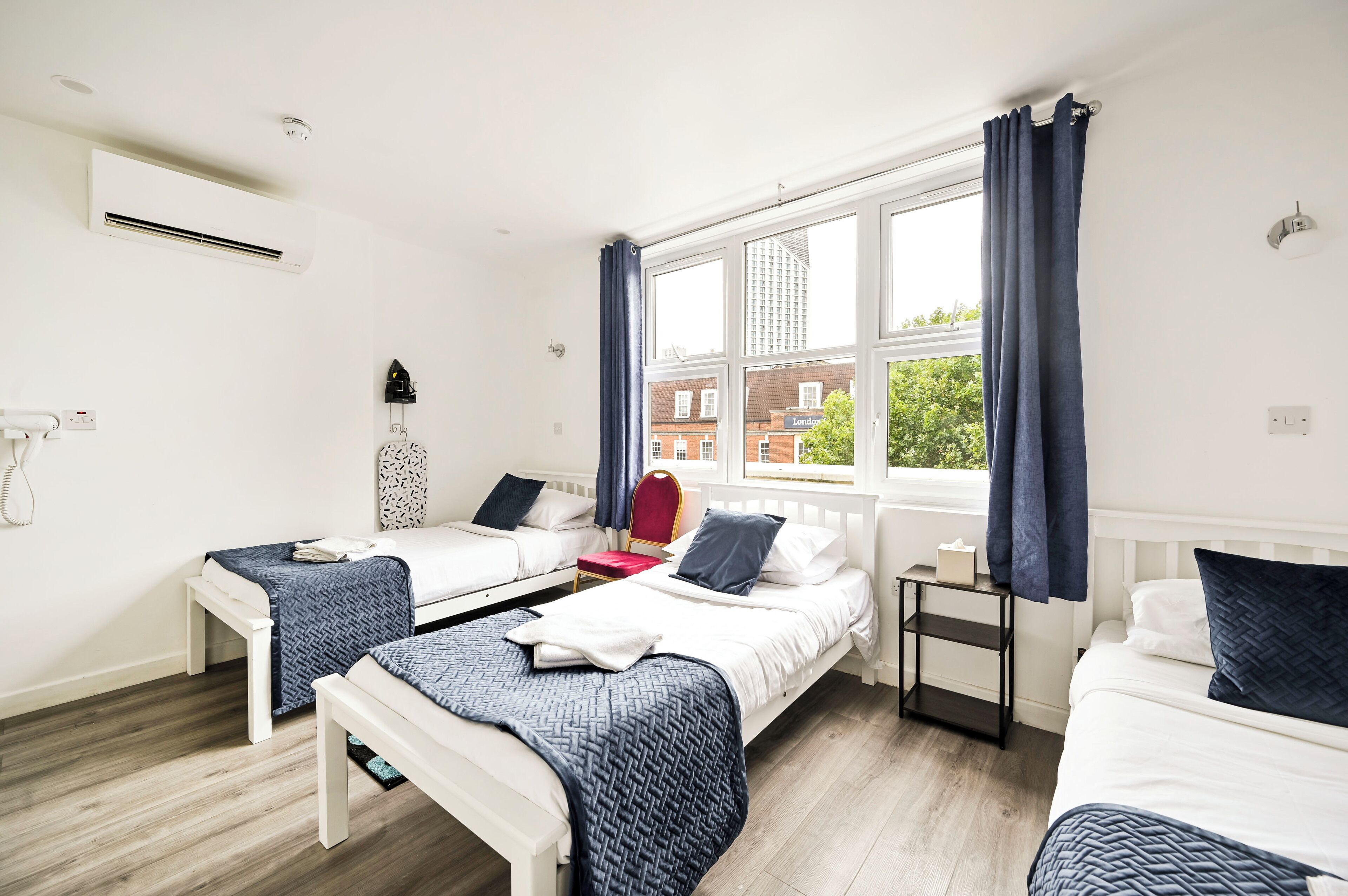 Photo - City London Hotel