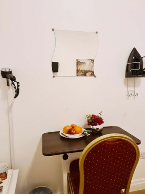 Deluxe Twin Room | Seterika/papan seterika