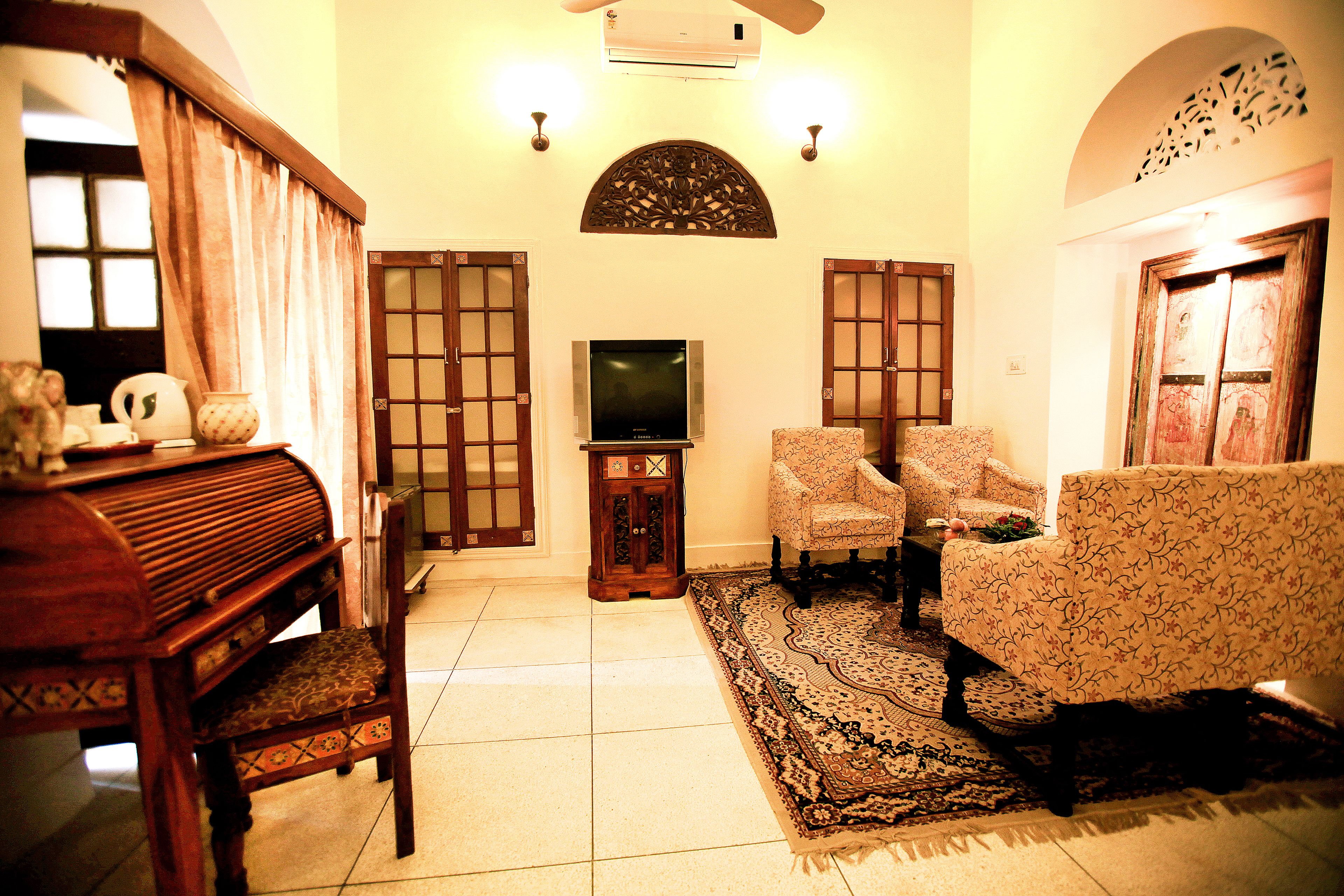 Superior tweepersoonskamer | Luxe beddengoed, een kluis op de kamer, individueel gedecoreerd