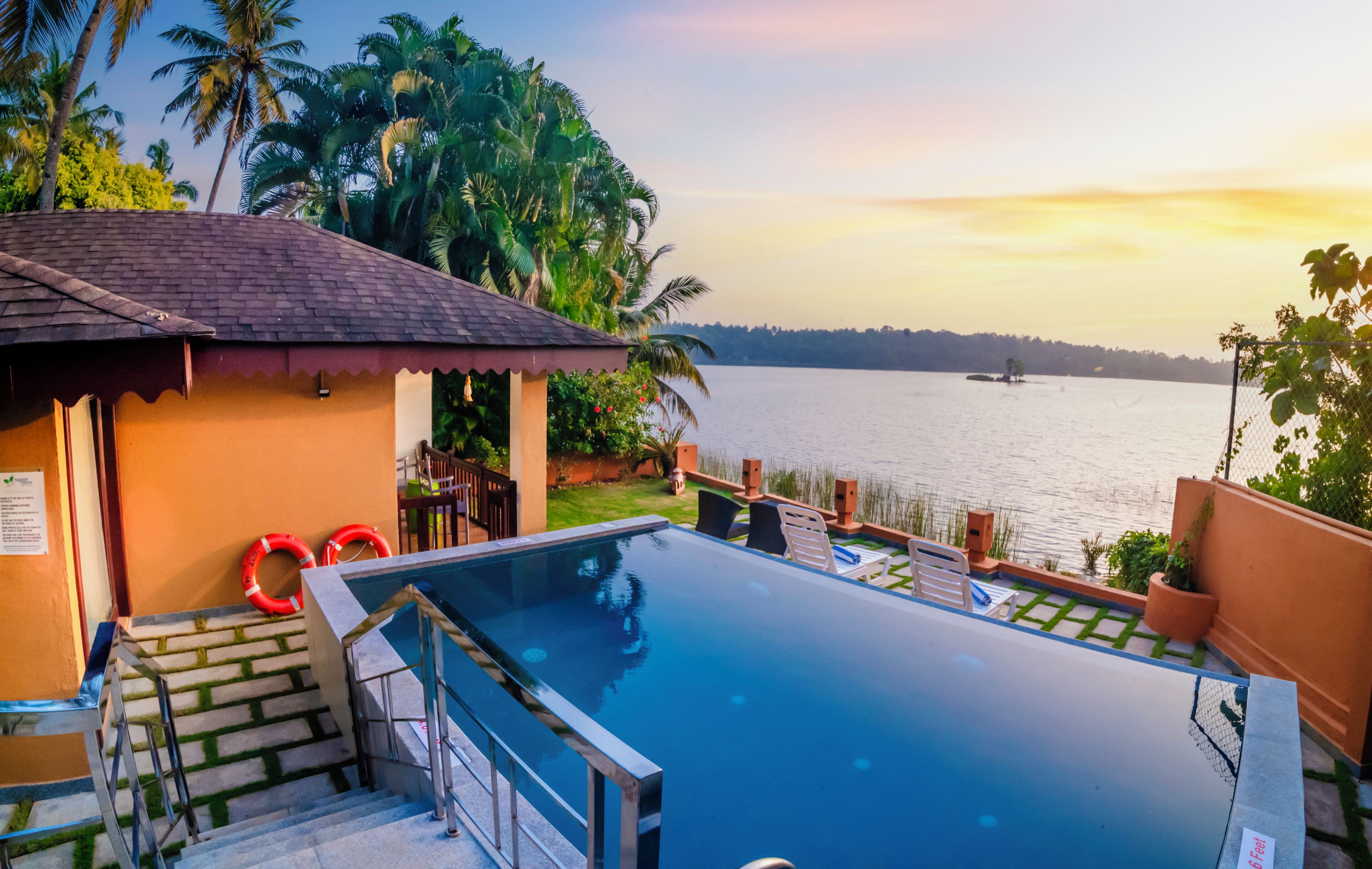 Private Pool Villa | Lake view