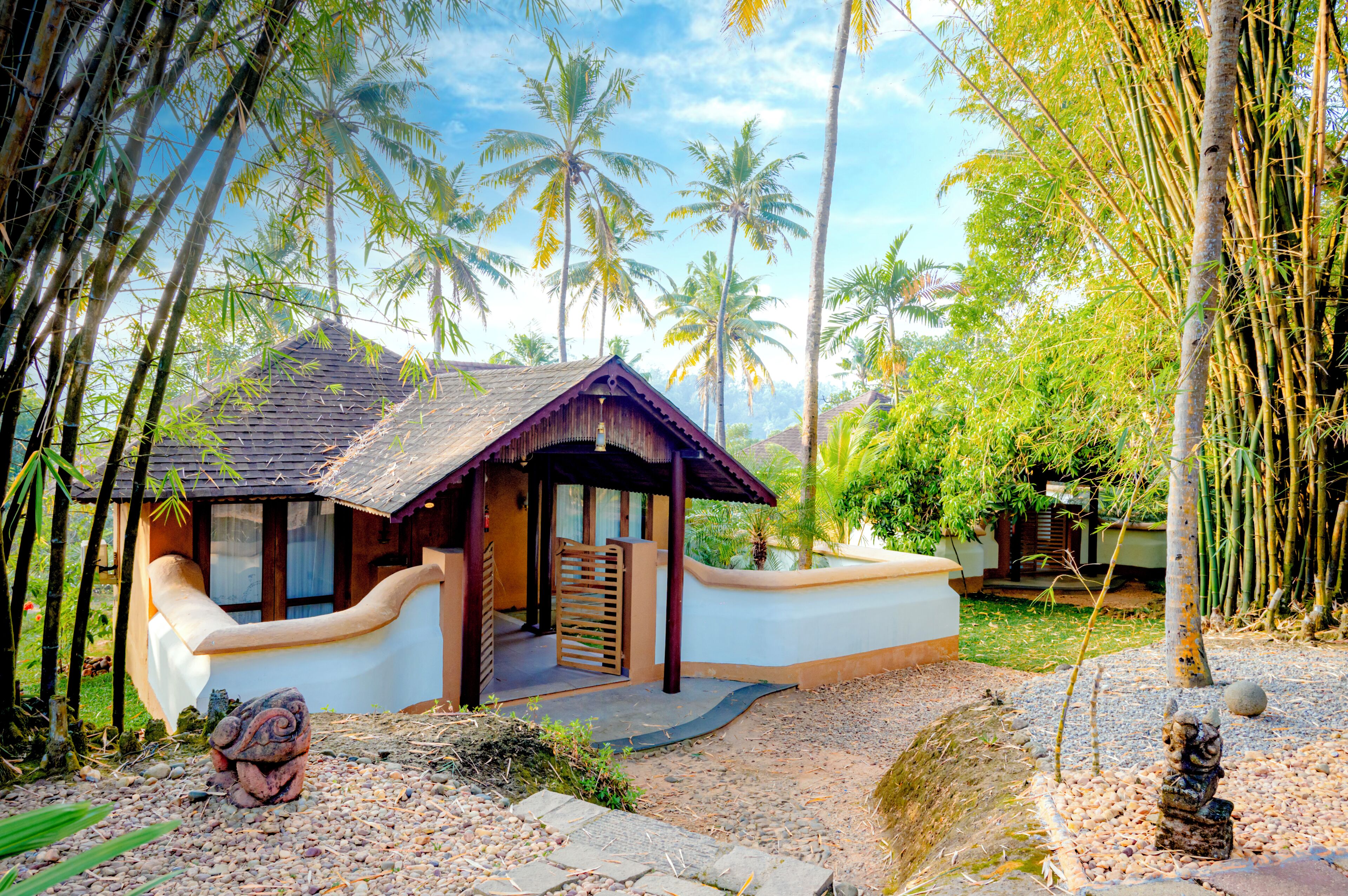 Villa – premium, utsikt mot innsjø | Sengetøy i egyptisk bomull, minibar, safe på rommet og skrivebord