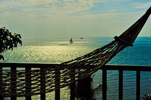 Villa Seaview | Minibar, coffres-forts dans les chambres, bureau