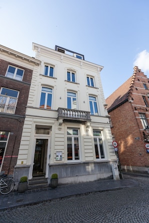 Building design - Hotel Loreto (Bruges)