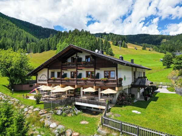 Exterior - Ski- & Wanderhotel Berghof (Bad Kleinkirchheim)