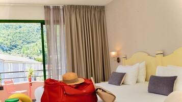 Chambre Confort, 1 grand lit, non-fumeur, terrasse