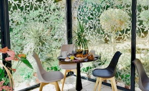 Desayuno buffet todos los días (con cargo)