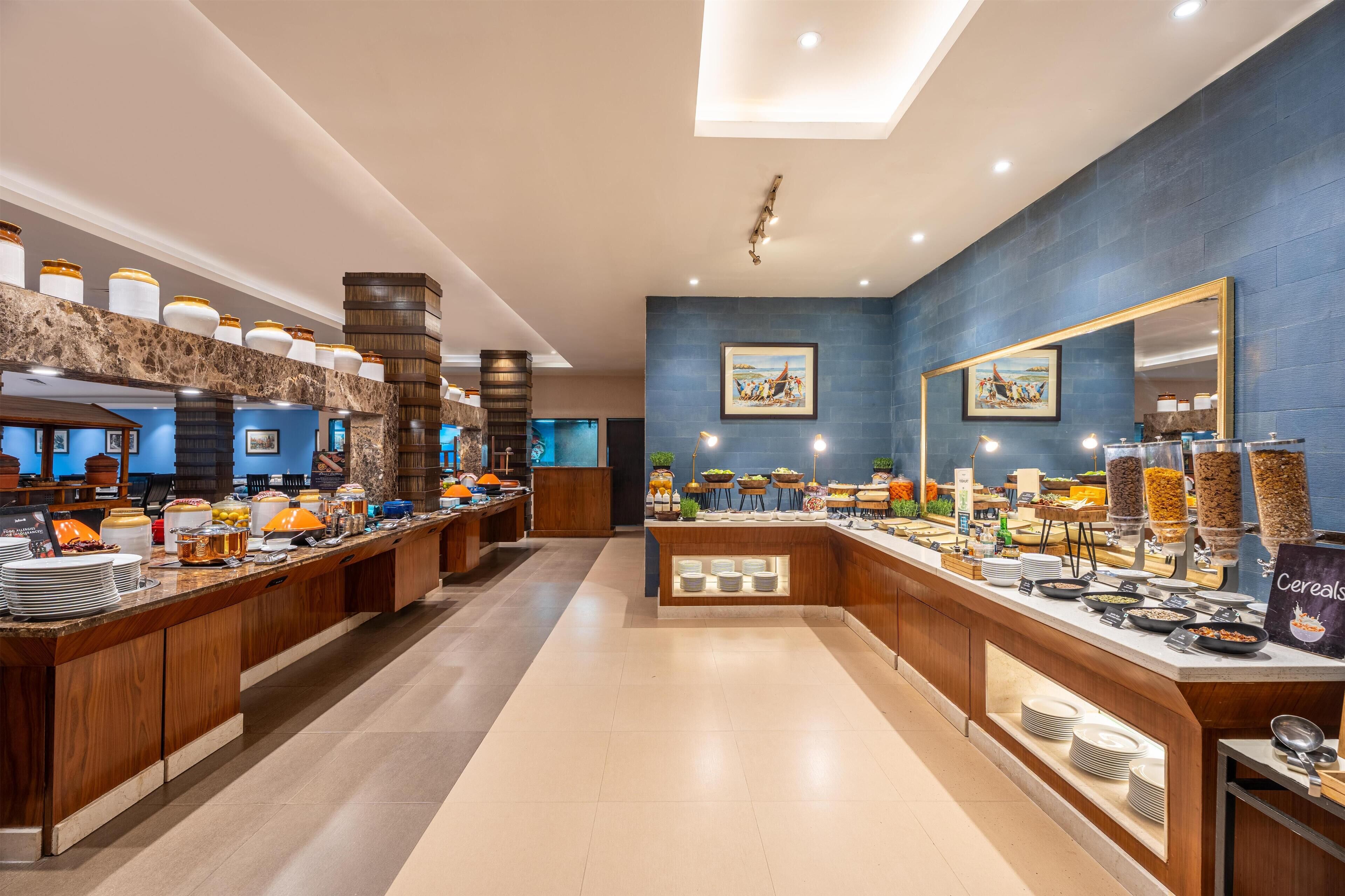 Daily buffet breakfast (INR 1000 per person)