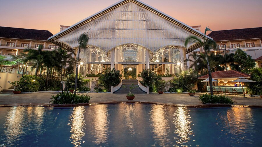 Radisson Blu Resort Goa Cavelossim Beach